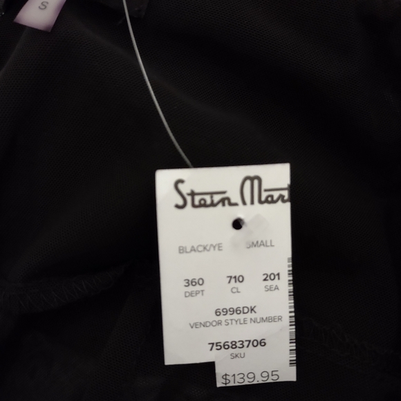 Dress - Picture 6 of 7